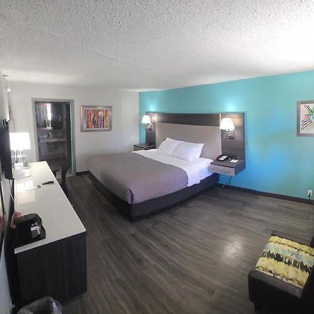 Quality Inn & Suites Картерсвилл Экстерьер фото