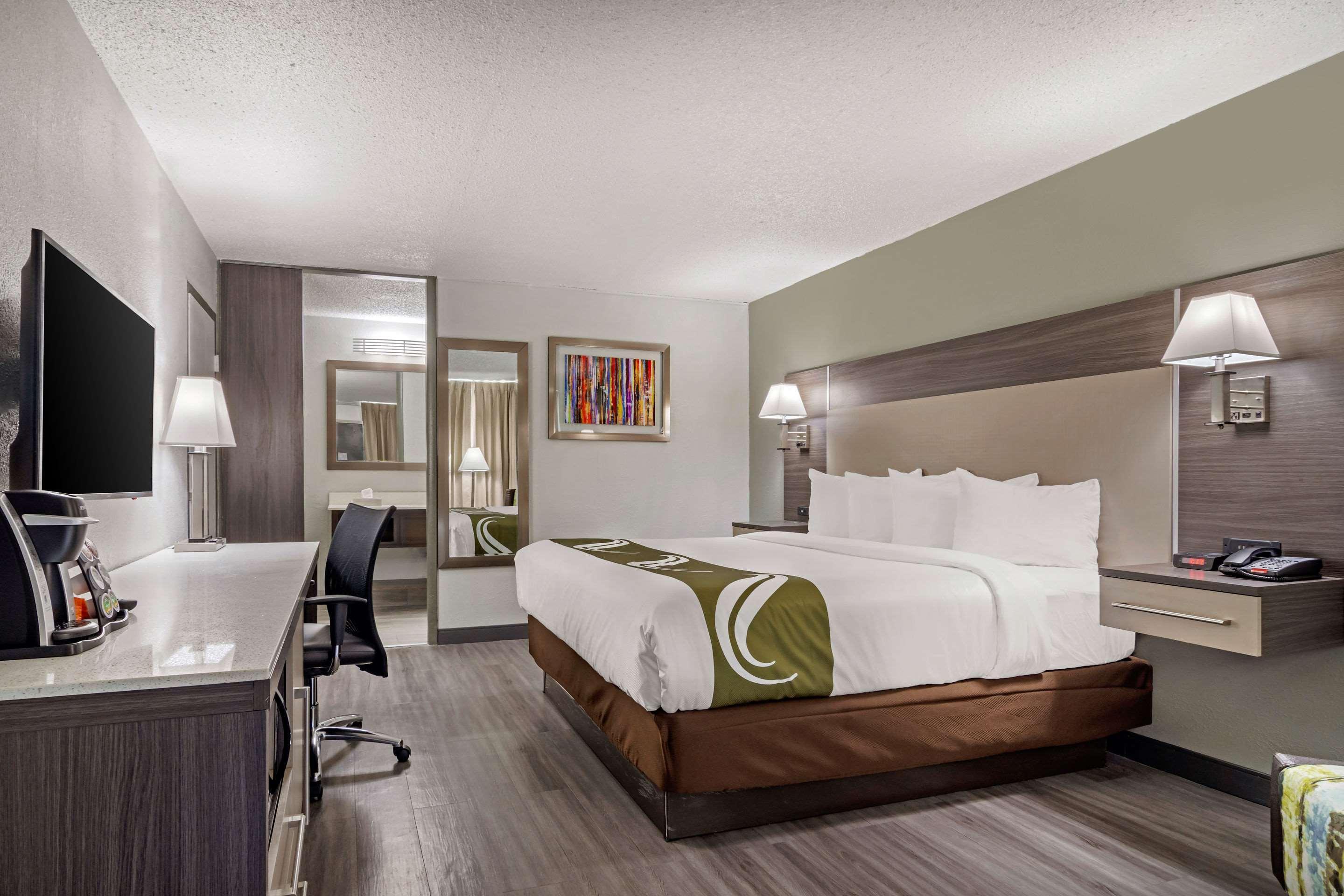 Quality Inn & Suites Картерсвилл Экстерьер фото