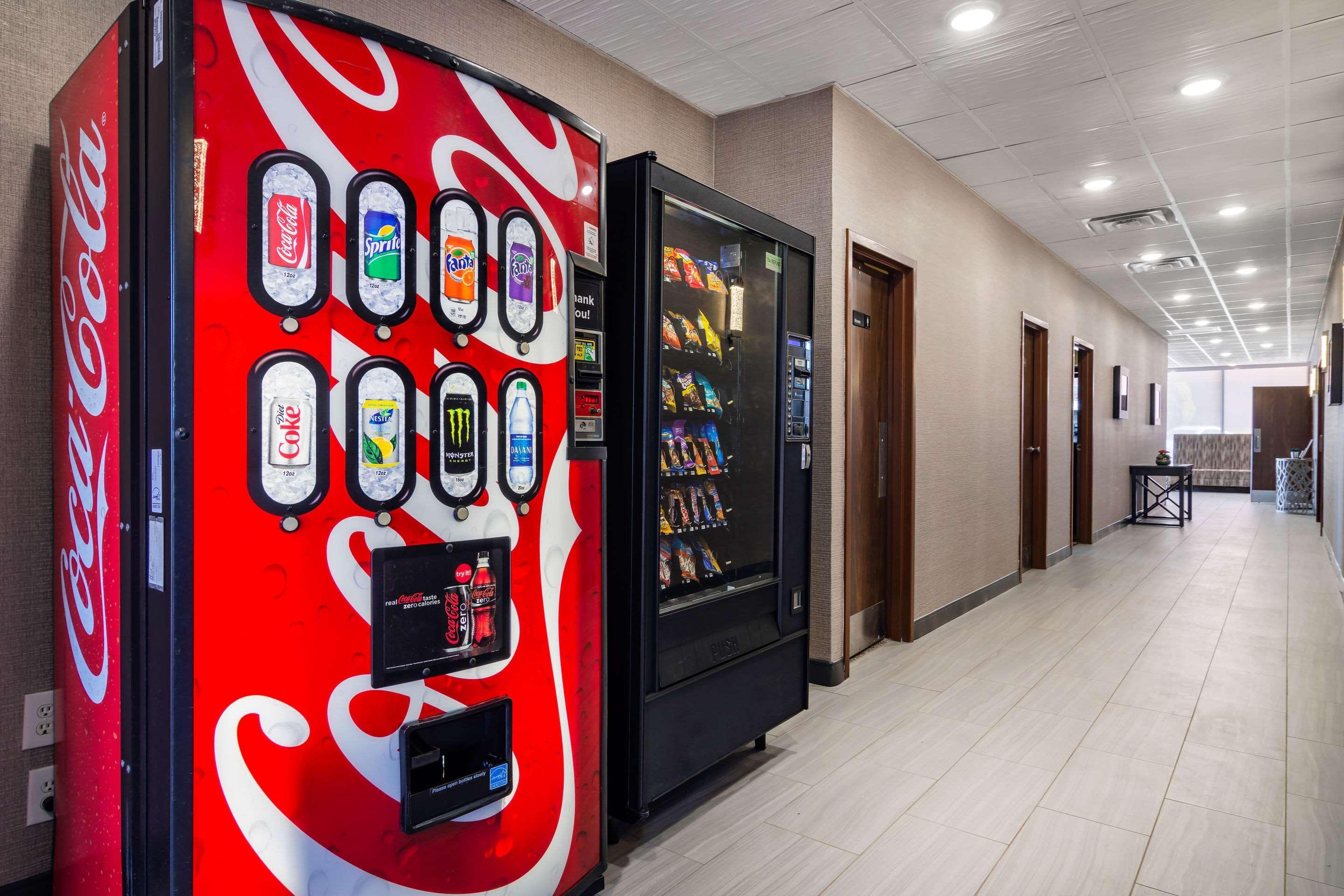 Quality Inn & Suites Картерсвилл Экстерьер фото