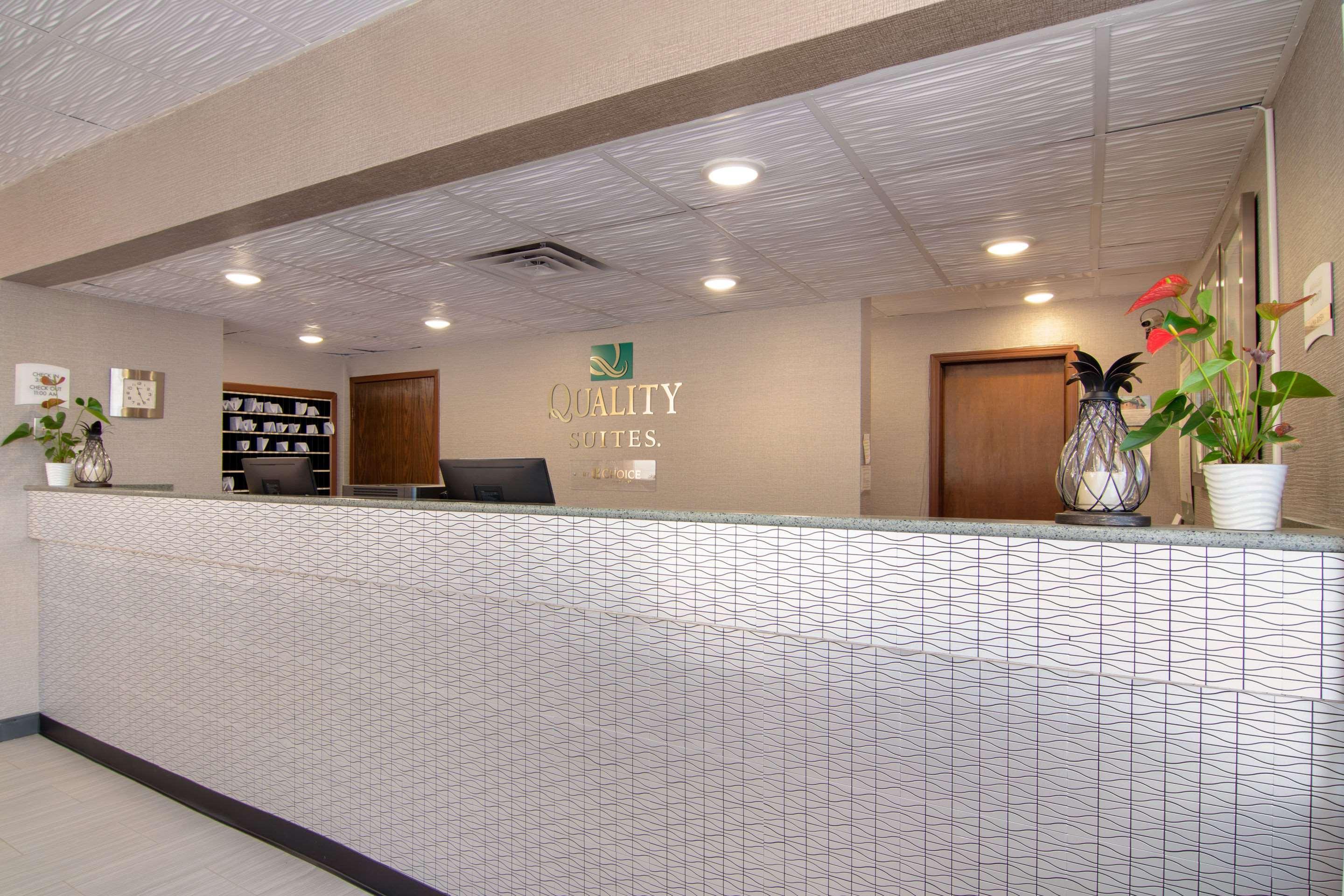 Quality Inn & Suites Картерсвилл Экстерьер фото