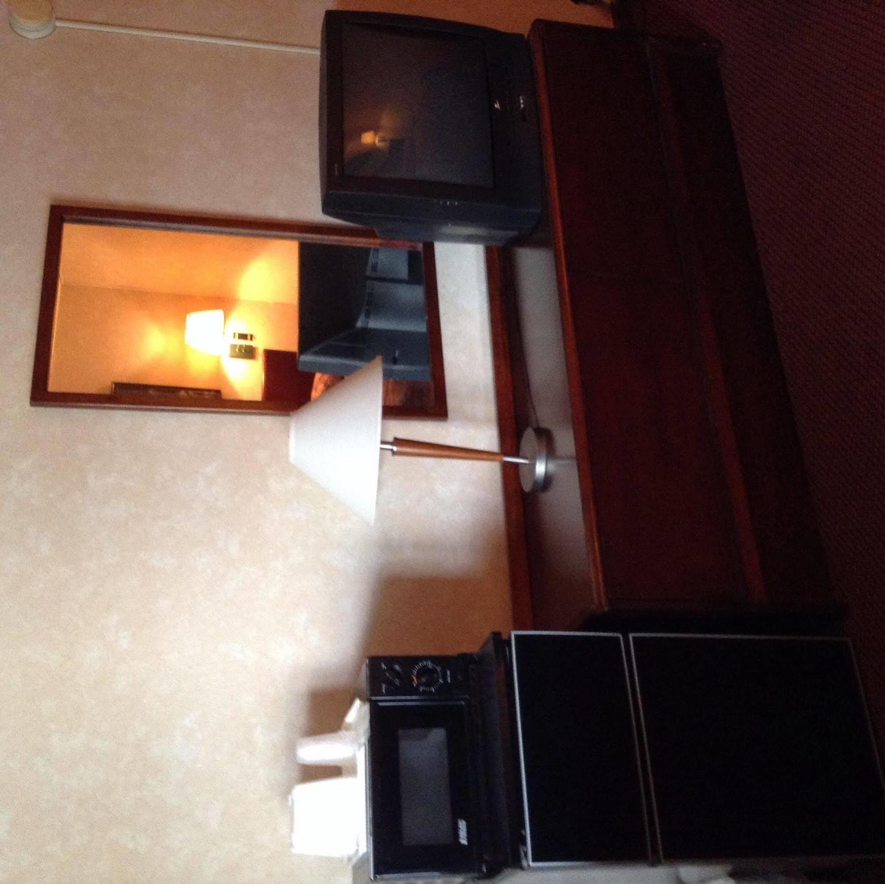 Quality Inn & Suites Картерсвилл Экстерьер фото